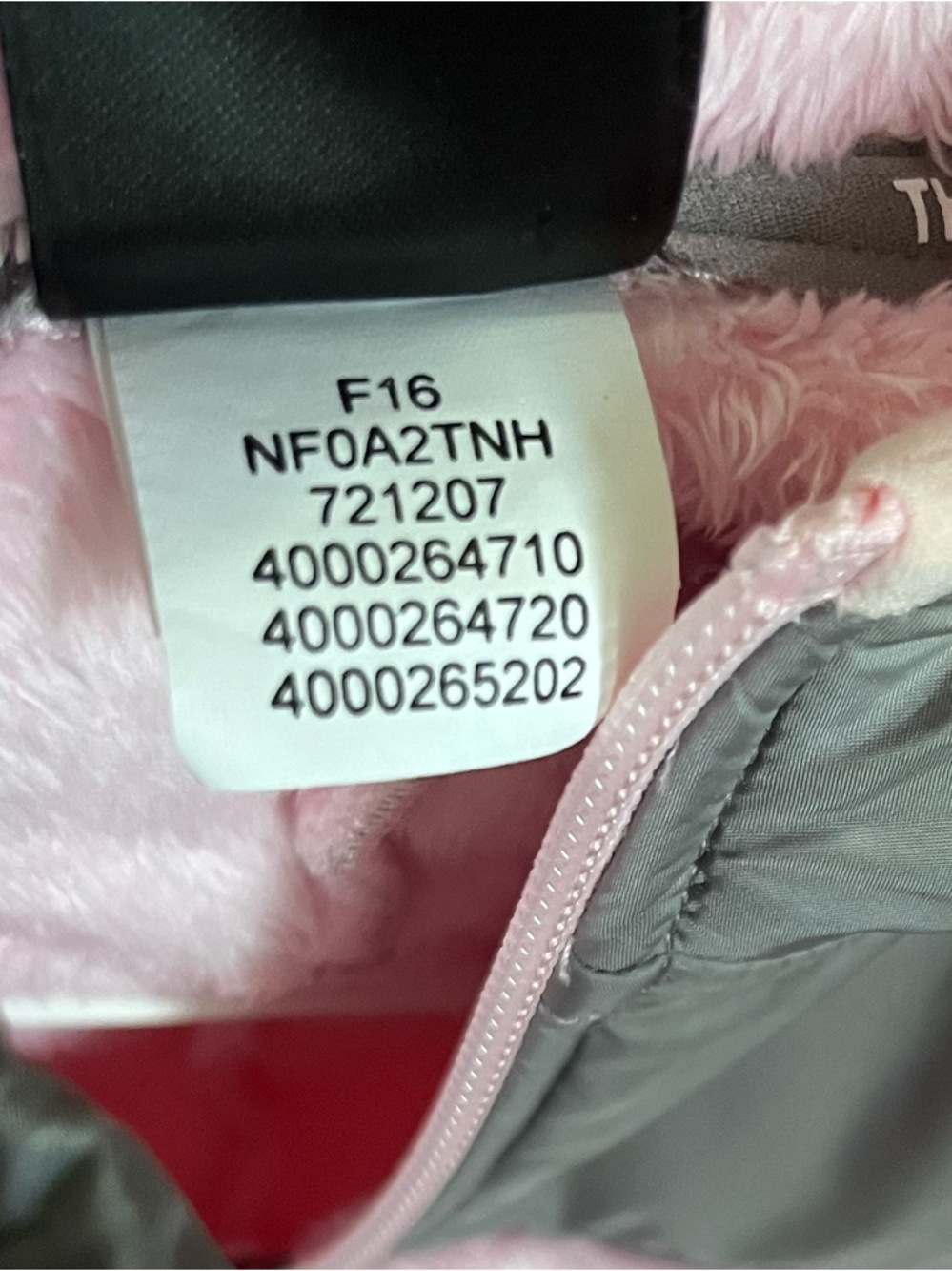 2T The North Face Pink and Gray Plush Fleece Pullover pocket hood - Picture 4 of 6